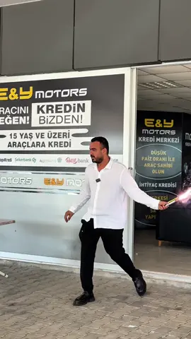 E&Y Motors Fırsat Araçları İletişim: 505 091 25 33 #fırsatarabala #kampanyalıaraçlar #araçalimsatim #arabakredisi #otomotiv    Bu video, Sam Grup bünyesinde yer alan Samedia Dijital Ajansı tarafından kurgulanıp editlenmiştir. @samgruptr