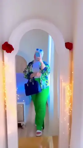 الحنين للطفولة وحياة البريئه . فلا مسؤولية ولا عقاب ولا سوال .ولا حبيب    الحمدلله 😂🤣💃👌👌🤣😂🤣