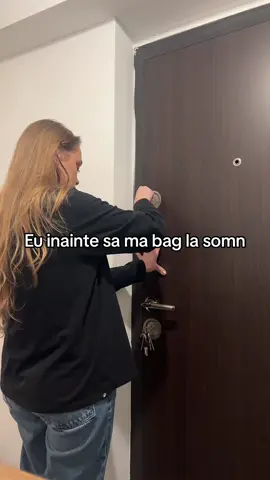 Verific ca e inchisa usa de vreo 10 ori in 2 minute 🤣 #relatable #pov #amuzant #comedie #tiktokromania 
