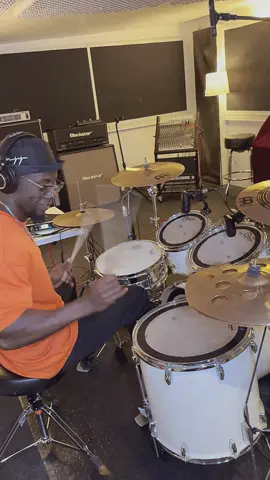 appelez ça comme vous voulez, mode rétro activer. Demandons à @SERGE BEYNAUD si il a ajouté ces morceaux à la liste ? #drums #fyp #225🇨🇮 