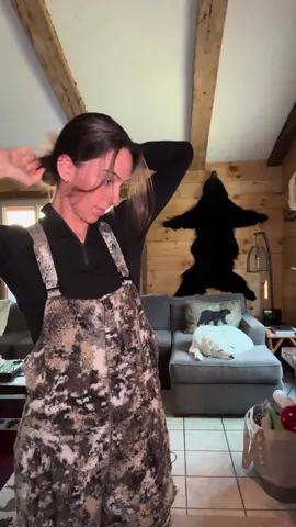 If it was the rut I would have scurried right up a tree, but since it’s still early it felt more productive to explore. In many ways I felt like I was cosplaying an older, grandpa-like version of myself. I went out there to hunt but ended up enjoying my exploration of the woods too much to want to sit and hunt. That feeling will surely burn off when I see the first rutty buck of the year, but regardless it was fun for the night.