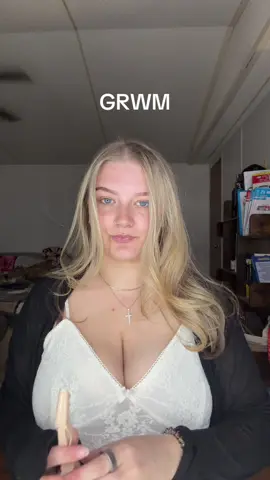 GRWM  #microinfluencer #beautyhacks #makeup #grwm 