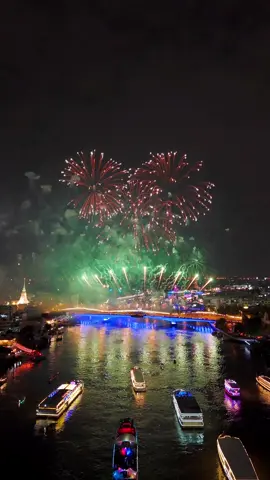 ✨Bangkok is about to shine again! 🎇 Vijit Chao Phraya 2025 lights up the river from Nov 1–Dec 15 for 45 nights of pure magic and color. 🌈 Tag the person you want to experience this moment with! 💫 Follow @bangkok.rooftops for stunning reels, insider tips, and updates on Bangkok’s most spectacular festival! 🌟 🚤 Expect dazzling shows, riverside vibes, and special hotel & cruise deals (contact the cruise companies directly for more details)  Follow @bangkok.rooftops for stunning reels, insider tips, and updates on Bangkok’s most spectacular festival! 🌟 #BangkokRooftops #VijitChaoPhraya2025 #TourismThailand #InsiderThailand #BangkokFestival  