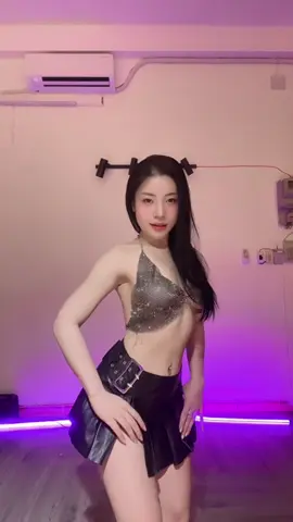 Hehe #thaitrinhdance #tiktokviral #trendingtiktok #valkydancestudio #daynhaymytho 