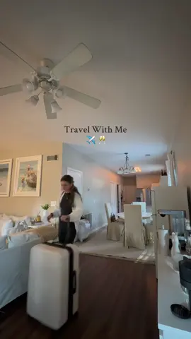 Travel Day Vlog to NY 🍎 🏙️ One of my favorite trips I’ve taken for sure. Car service details: @ meridianlimo on IG their phone number to book is 800-462-1550 #carservice #travelvlog #nyc #travelwithme #packwithme 