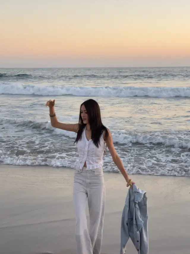 Living in California means sunsets like these mid October ☁️✨🌞 #sunset #ocean #october #pinterestaesthetic #orangecounty