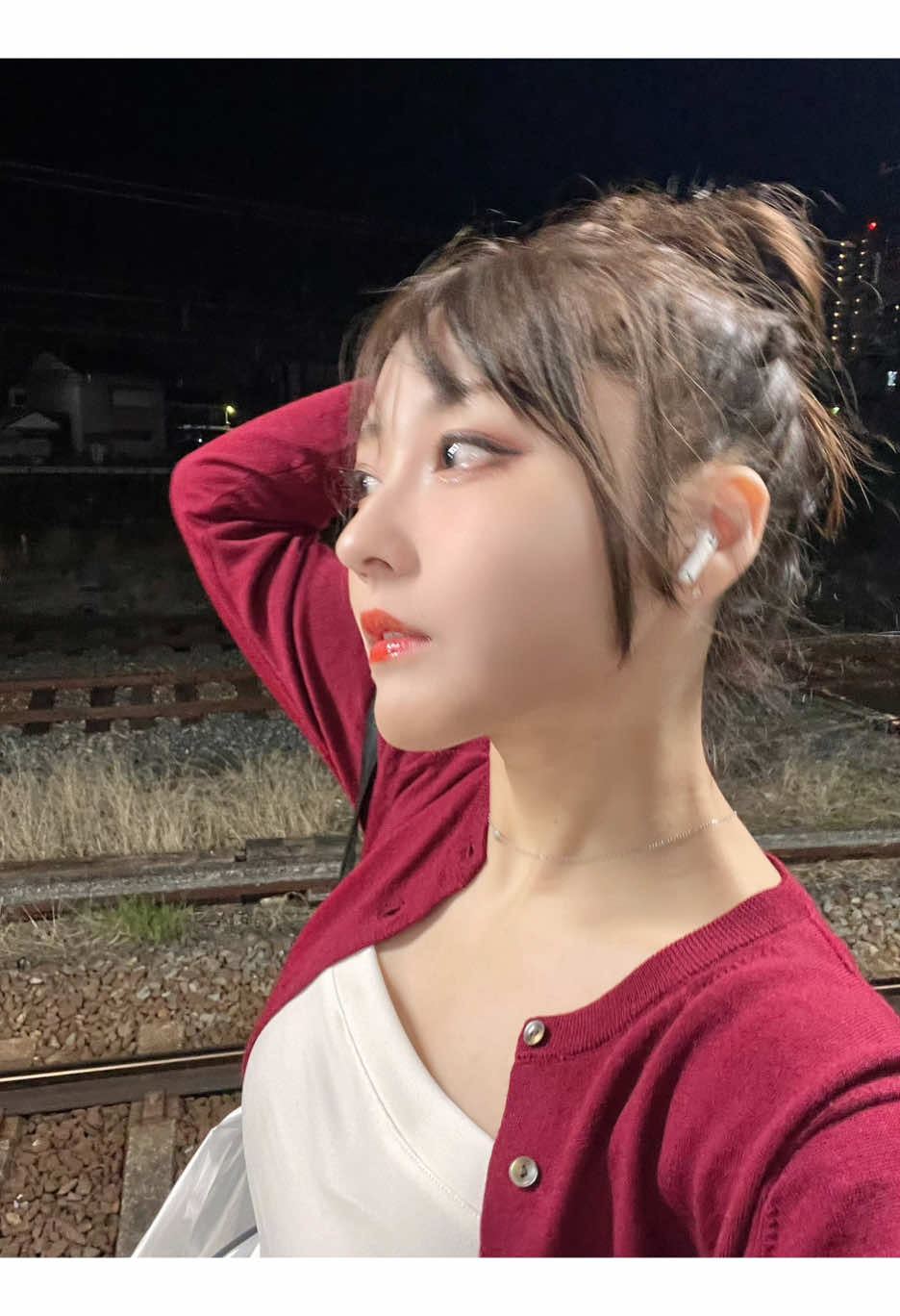今夜は月が綺麗だった🌕おすすめ載ってみんなに見てもらえますように！※ちゃんとズボン履いてます👖　#秒針 #和輝 #stb #pr #おすすめ曲