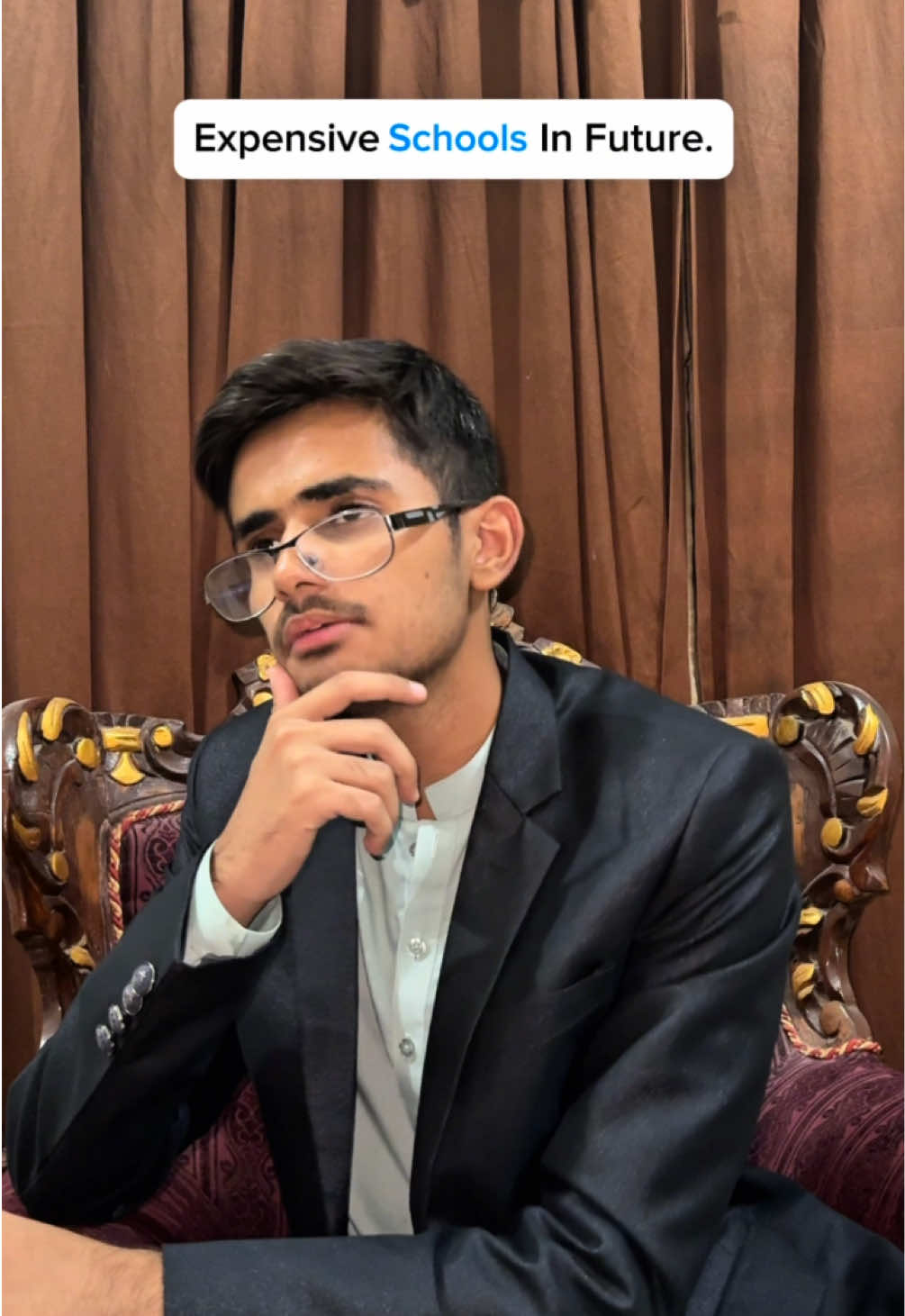 Famous Or Mehenga School🙃 . . . . #rafayyali #fyp #funny #tiktok #foryou 