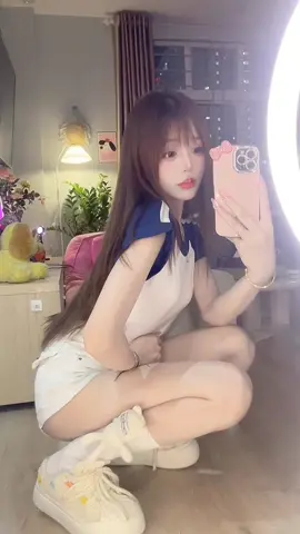 Hiii#