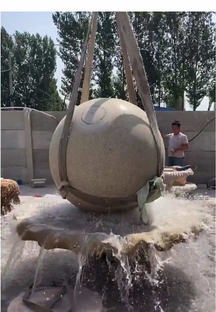 More than ten tons of big stone balls turned by themselves #feng shui ball #fountain #stone carving