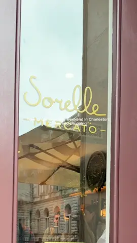 I miss the tiramisu latte from sorelle already ☕️🥐 #charleston #fallbreak #coffeeshop #ditl #kingstreet 