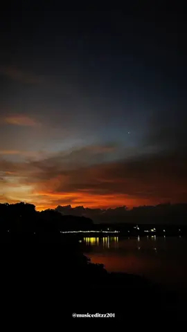 Meendum oru kadhal seiyya Kangalil eeram illai... 😌❤️‍🩹 #newedit #fyp #fyppppppppppppppppppppppp #mention #post 