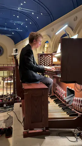 One of the funny moments of this years program! @ Kansas City Cathedral 🤩 #organ #church #kirche #churchorgan #organistsofinstagram         