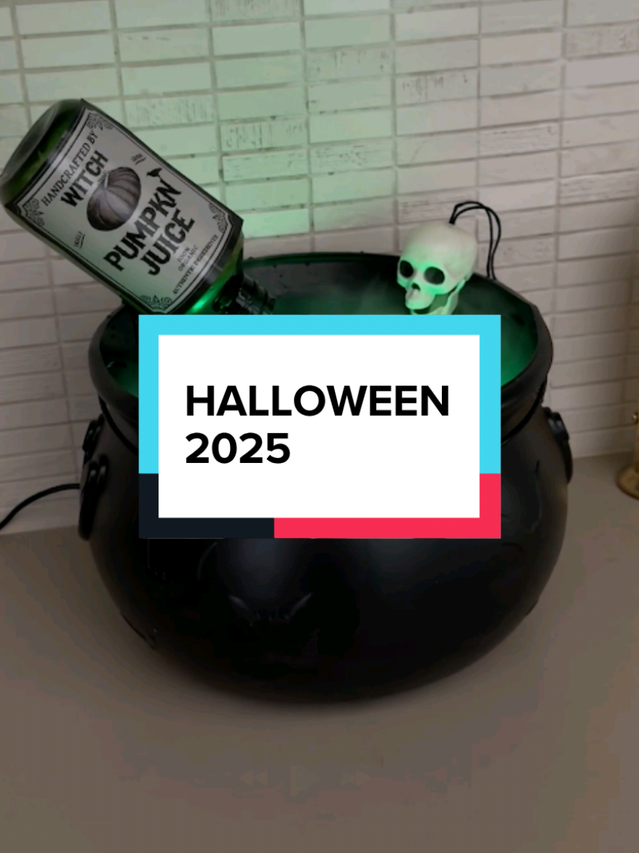 The last one could get me arrested 😧👻 #halloween #halloween2025 #spooky #fall #halloweendecor 