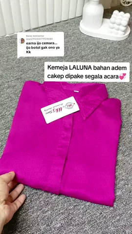Membalas @user29445477924684kka syg ambil warna lain cakep semua kk..ready 17 warna ..udh hrga murah bahan adem poll ka syg🤭🤗💞  #kemejawanita #kemejarayon #kemejapolos #kemejamurah #xyzbca 