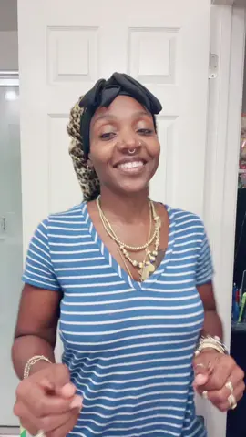 Bih, I’m a muva that still lives🤌🏾😜💃🏾 #Lifestyle #positivevibes #40andover #goodvibes #momlife 