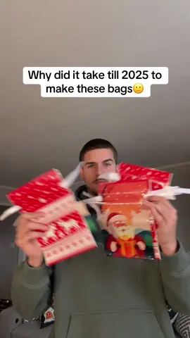 Make your Christmas easier #christmas #wrapping #wrappinghacks 