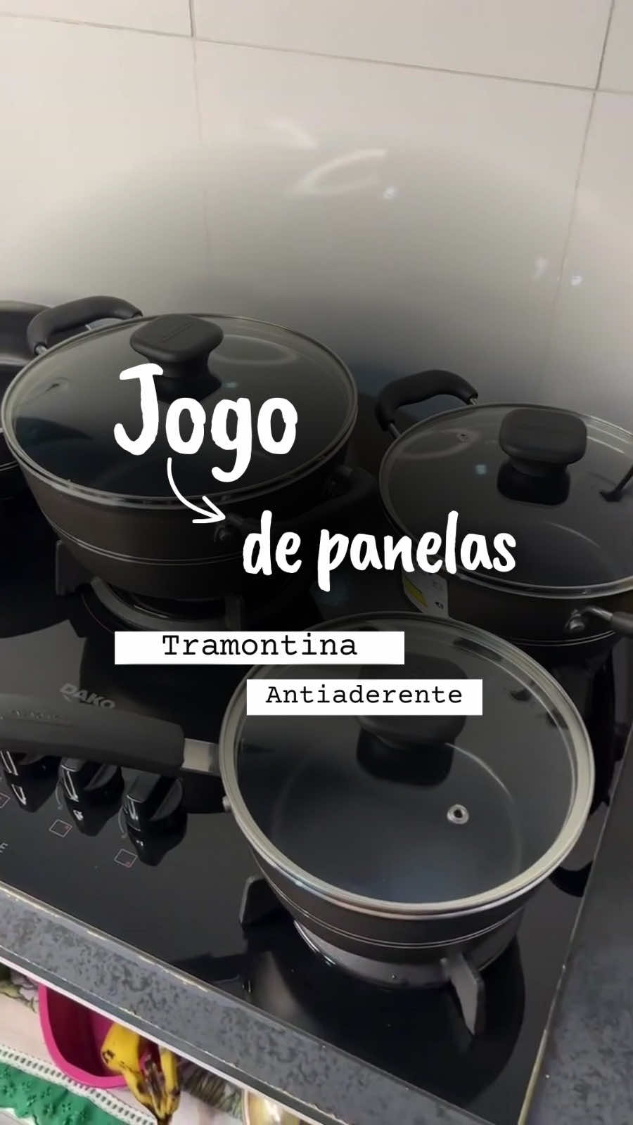 🍳✨ Sua cozinha merece o melhor! Com o Jogo de Panelas Tramontina Sicília, cozinhar fica muito mais fácil e elegante! 😍 São 5 peças em alumínio antiaderente + colher, perfeitas para quem busca praticidade, qualidade e estilo no dia a dia. 🔥 Destaques: ✅ Revestimento antiaderente que não gruda ✅ Cabos anatômicos e seguros ✅ Design moderno e durável ✅ Inclui colher exclusiva Ideal para preparar desde receitas simples até aquele almoço especial de domingo 🍝💛 🍽️ Tramontina é sinônimo de qualidade! Garanta já o seu jogo e transforme sua rotina na cozinha 👇 #Tramontina #JogoDePanelas #CozinhaCompleta #Antiaderente #CasaNova    