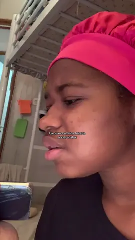 Não sei se sou a única, mas quando a bateria social acaba não fico mais com vontade de falar. #🇦🇴🇧🇷🇵🇹 #pravocê #fypシ #diversaotiktok #tarde 