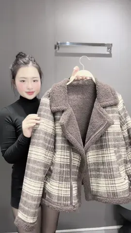 Áo xinh cập bến 