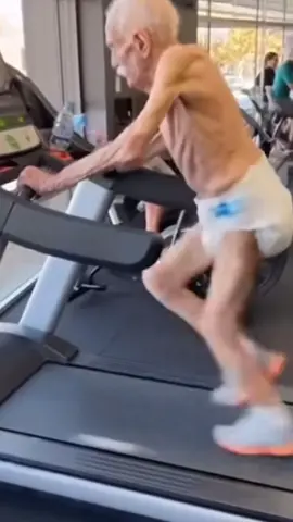 You got it old timer #fyp #viral #grandpa #treadmill 