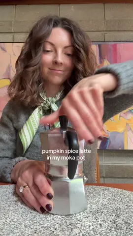if you want a REAL PSL, and actually enjoy pumpkin, this was so so good. #PSL #pumpkinspicelatte #mokapot #bialetti 