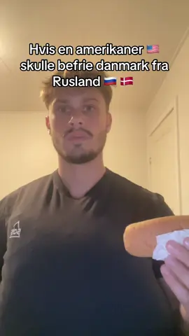 Hvis en amerikaner 🇺🇸 skulle befrie danmark fra Rusland 🇷🇺 🇩🇰 #dansktiktok #amerikaner #fordig #humor #fyp 