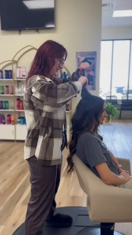 Our students had some fun creating videos this morning! #Throwback #mannequinchallenge #beautyschool #cosmetologystudent #bloombeautyinstitute @Bloom Beauty Institute 