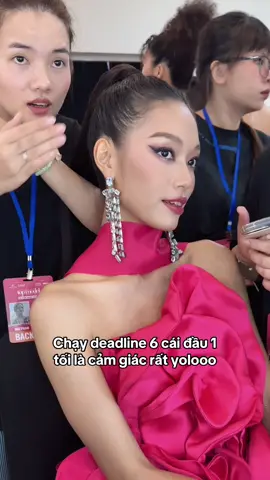 Các cô gái của toi đều xinh yêu toả sáng. Chúc các em mãi luôn giữ được lửa nghề và toả sáng theo cách riêng. #makeup #vietnamnexttopmodel #multimedia #haamtrungmakeupacademy #chante 