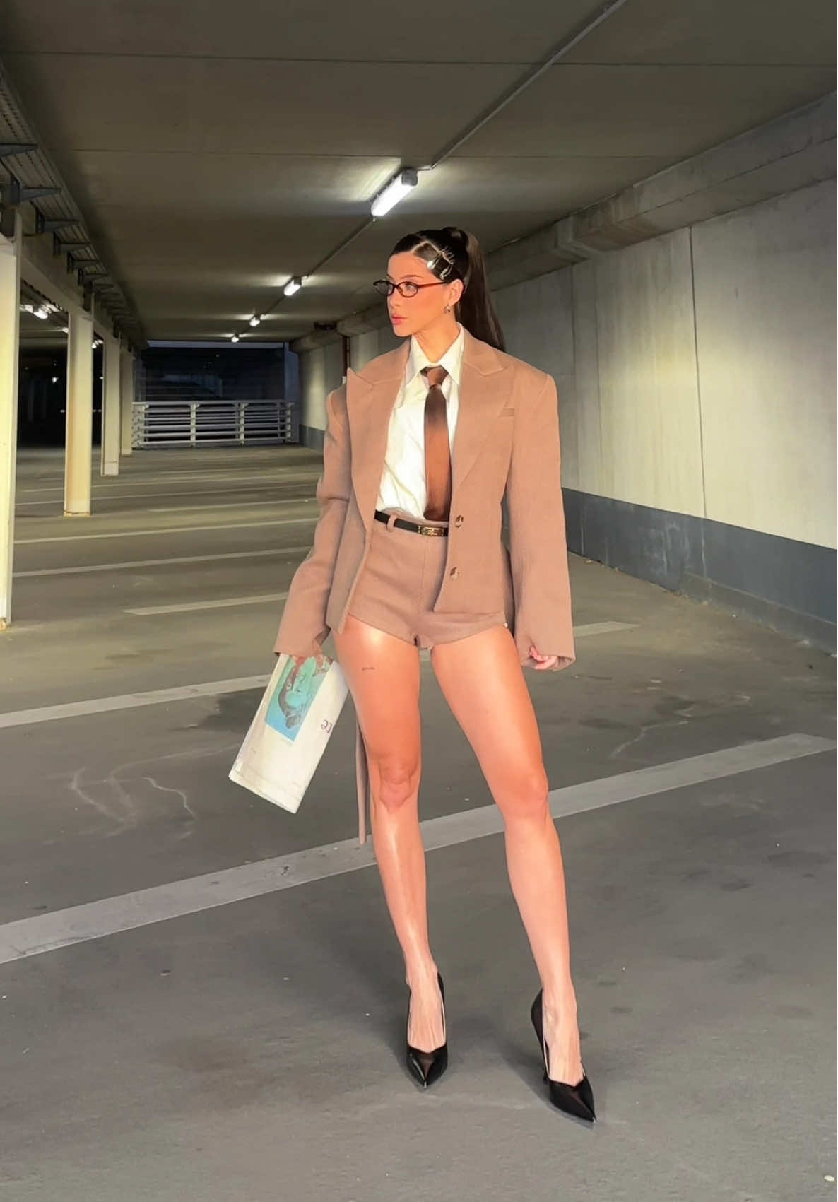 Suit up! #fallfashion #falloutfits #catwalk #blazer 