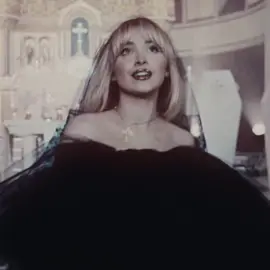 here kitty kitty #sabrinacarpenter #sabrinacarpenteredit #mansbestfriend #aftereffectsedit #fyp sabrina carpenter tour short n sweet edit 