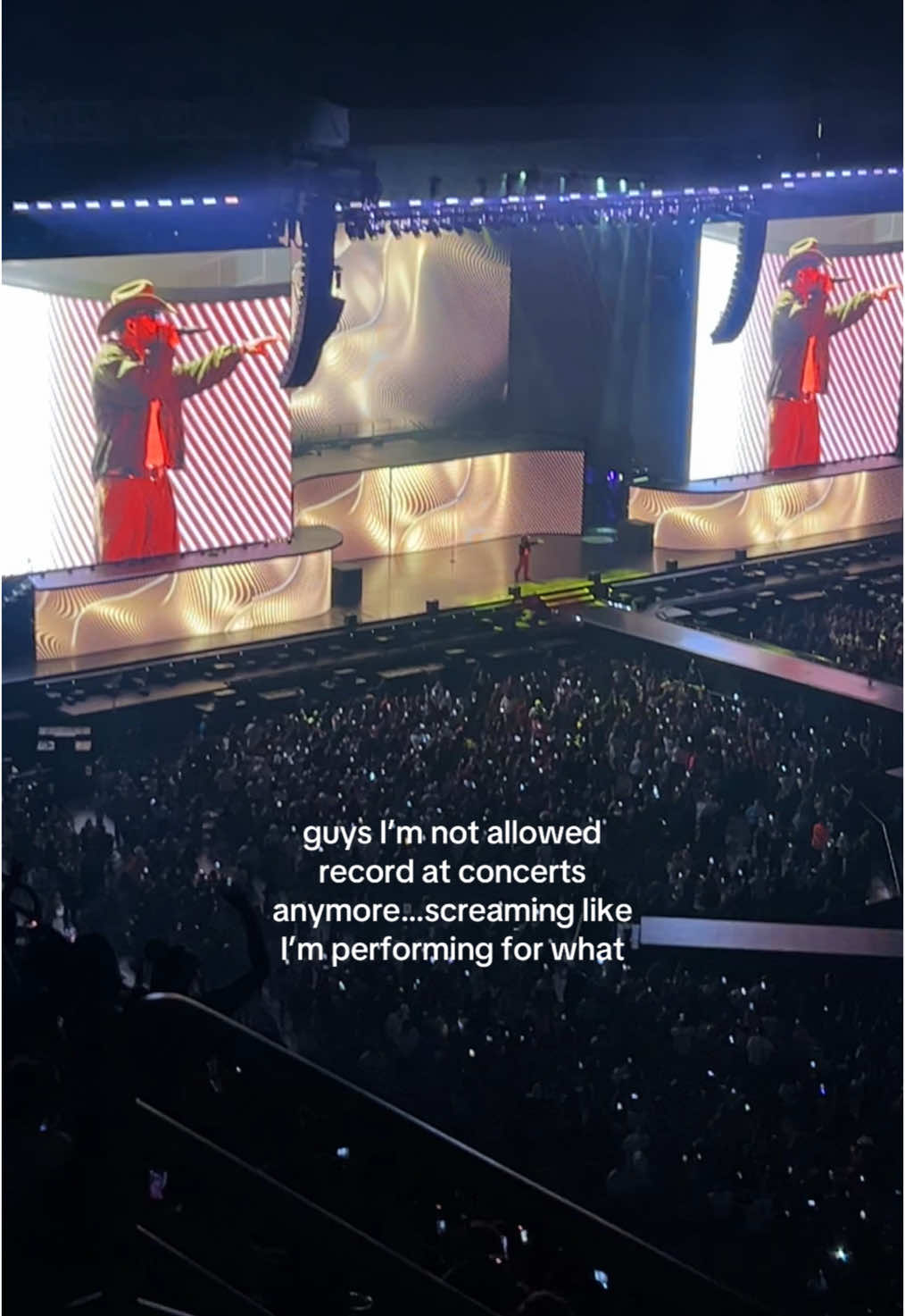 clearly it was my concert nice of @Bryson Tiller to be there🤷‍♀️@Ganesh #breezybowl #brysontiller #sanantonio #fyp #foryou #browngirl #couples #datenight #tamil #chrisbrown #concerts 
