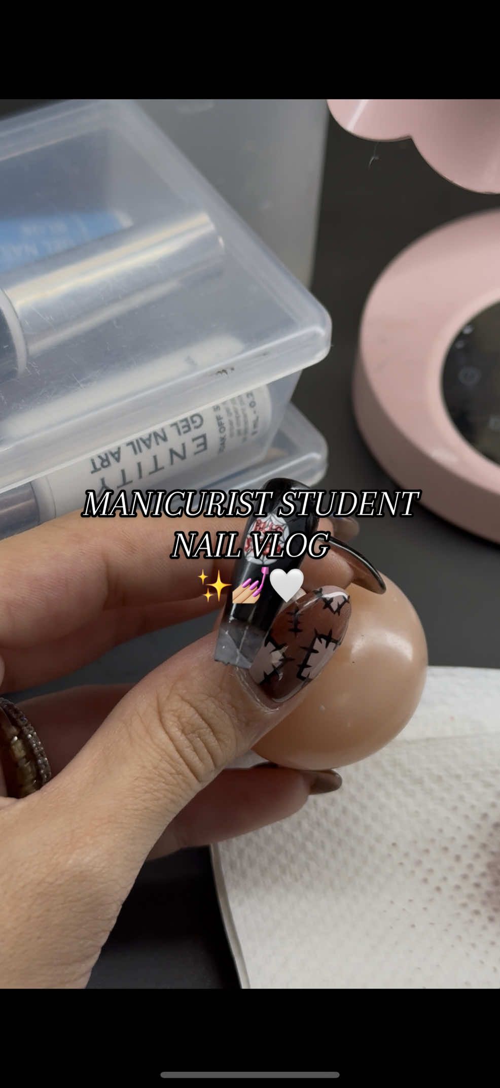 Day in my life as a nail student💅🏼 @monarchbeautyacademy  • • • #nails #nailstudent #nailvlog #gel #gelxnails 