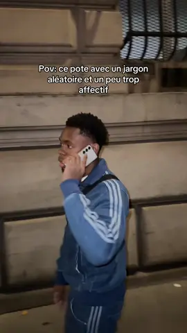 Les amitiés les plus drôles #humour #tiktokfr #pote #faitemoipercerwsh 