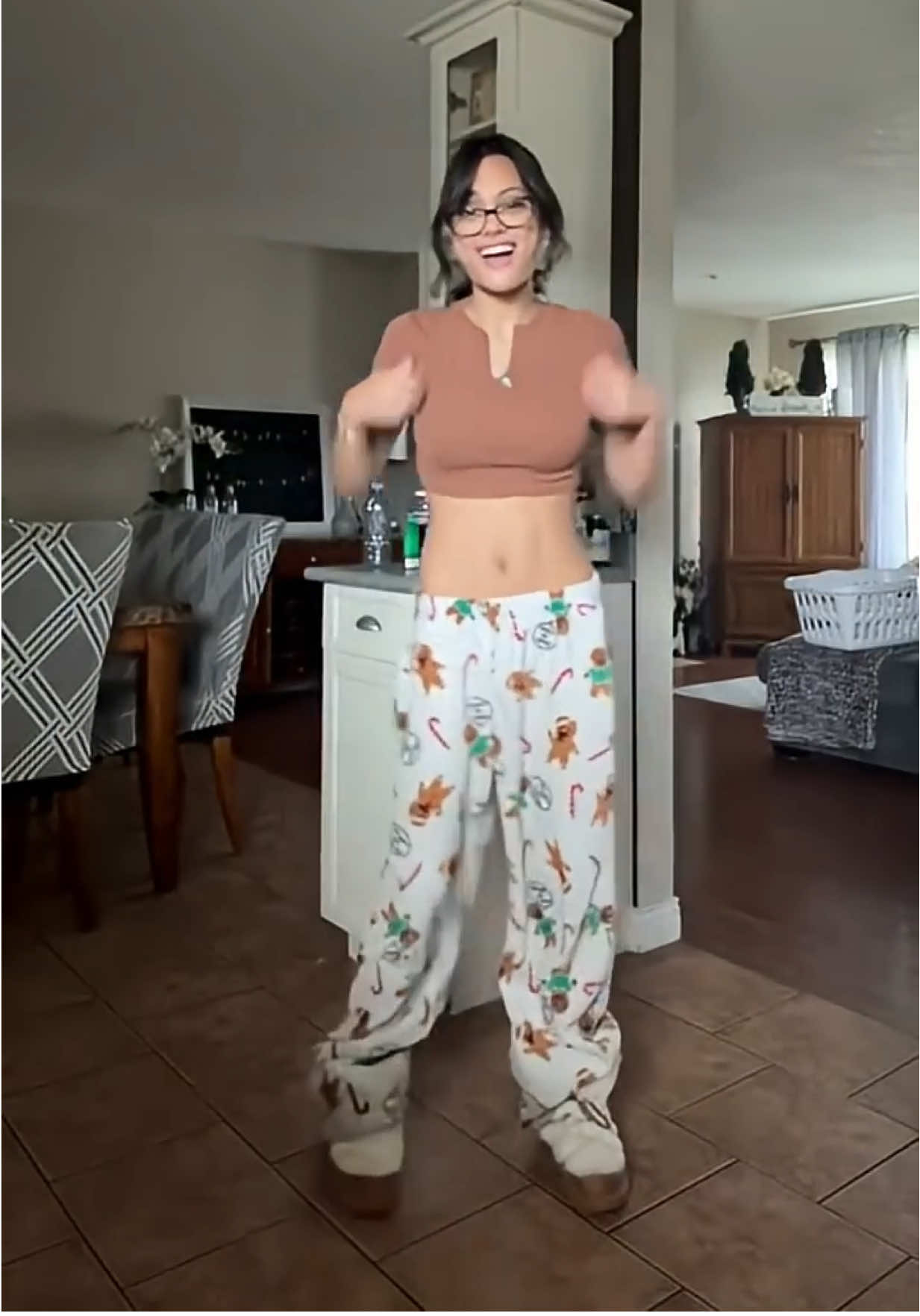 Latch by Sam Smith #dance  #danceshorts #viraldance  dc: @Trist Rubi 