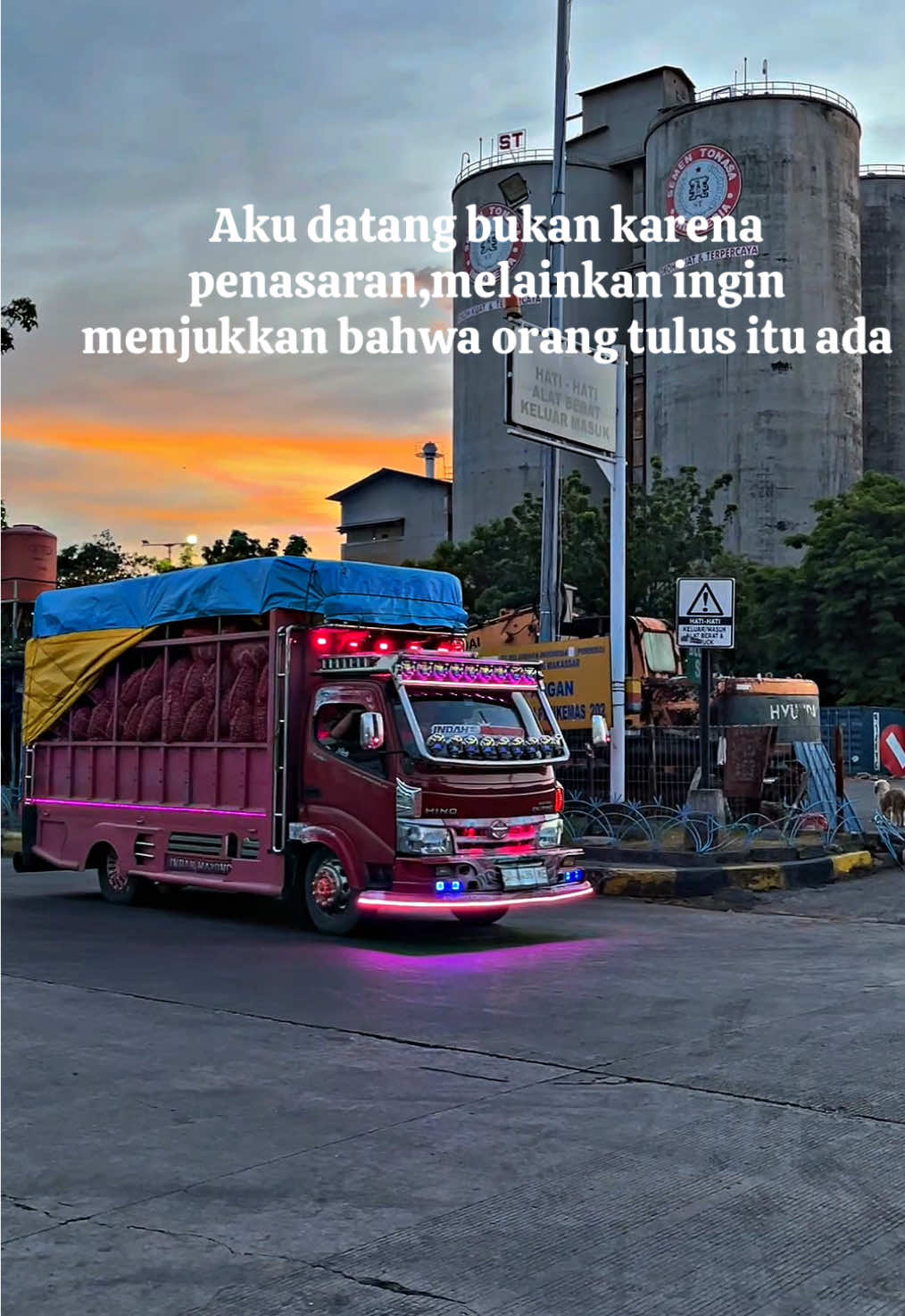 😇#katakata #viralvideo #kurirbawang #driversad #indahmayong 