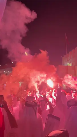 حيو العنابي حماس #سوق_واقف #قطر_الدوحة🇶🇦 #الفوز_عنابي 