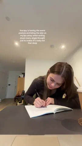 and that’s why i love my journal (link in b!0 for my AFFORDABLE wellness journals!) #journalling #SelfCare #justgirlythings 