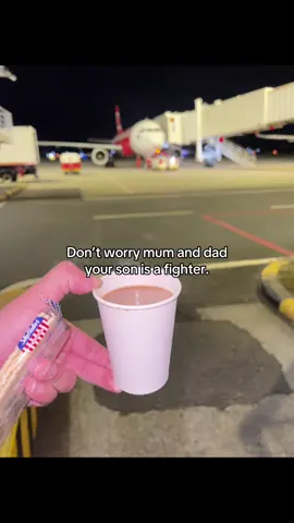 Skyflakes yan lang at Kape ma and pa ok na hahaha #fypage #aviation #aviationdaily #groundcrewlife #relatablecontent 