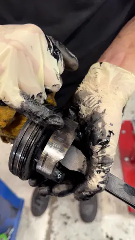 2022 Ford barley 100k and already blown up #autoshop #carrepair #enginebuild #autorepair 