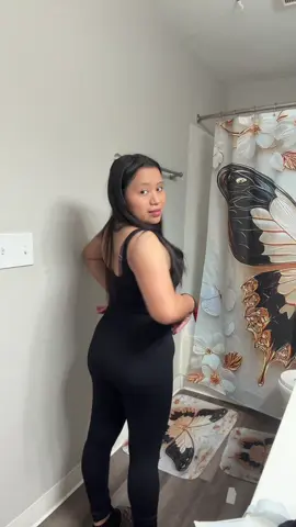 Super bonito enterizo  La tela 10/10 me encantó 🫶👑😍🖤 #falldealsforyou #romper #outfitsideas #tiktokshop #outfitinspo 