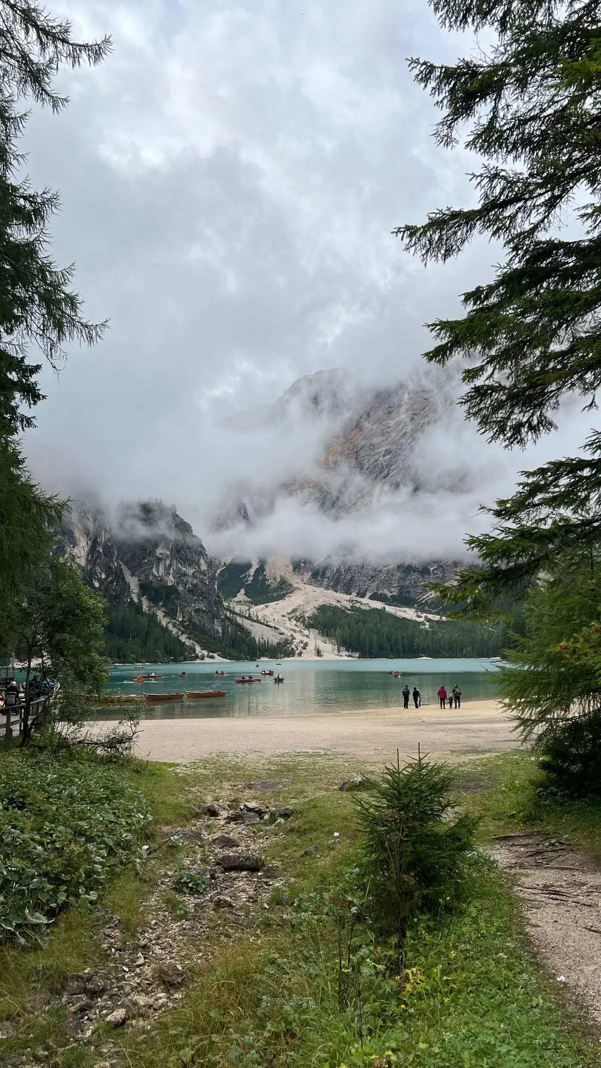 📍 بحيرة برايس 📍Lago Di Braies ☁️⛰️#italy #braies #fyp 