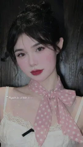 Cô gái nhỏ bé giữa thế giới thật to ❤️