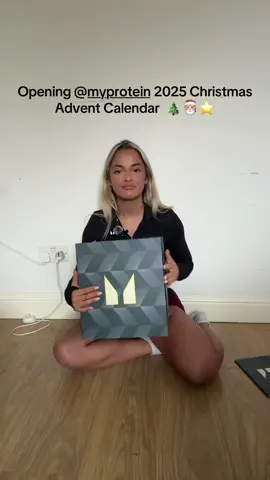This is THE advent calendar for all you gym girls and boys!!!  Thankyou @myprotein i thoroughly enjoyed opening this and so excited to use all the products inside!! didn’t want to give you guys too much of a sneak peak so i’ll link it below and you guys can have a look for yourself!!  #adventcalendar #myprotein #christmas #gym #fyp 