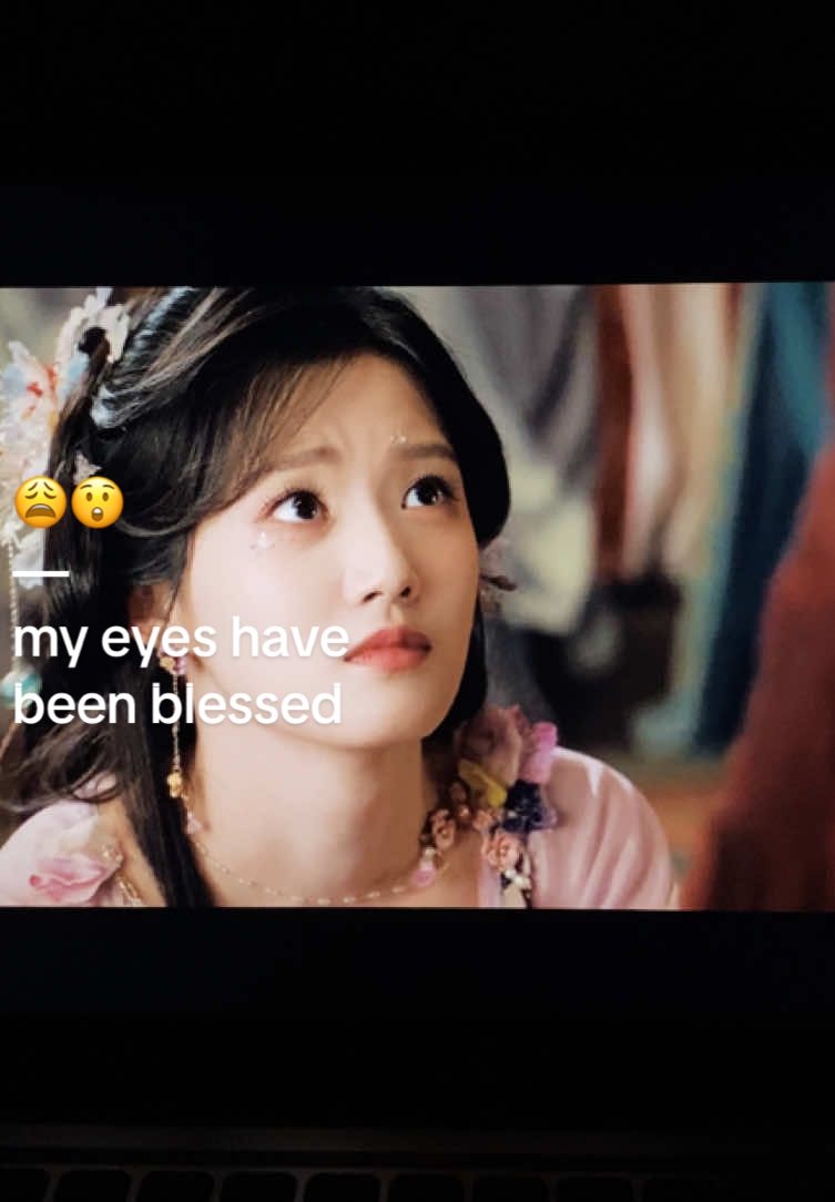 we're talking about a full cast of visuals that absolutely do not quit. my jaw is on the floor and my standards are impossibly high now😭🙏🏻 #loveintheclouds #cdrama #chinesedrama #chinesedramalover #fyp 