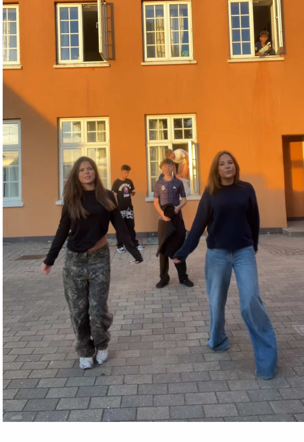 Camp vibes✌️ @Alba @Noah_Jensen #dancetrend2025 #dancetrend2025 #lua #tiktokdance #gunslevholm 