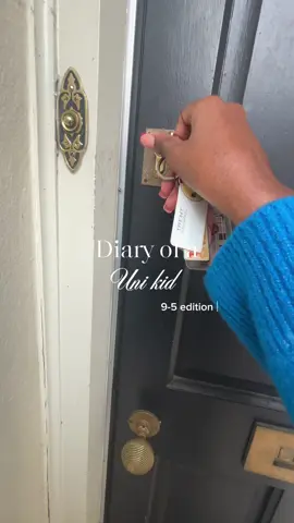 It’s starting to properly feel like autumn 🍁🍂🧸#univlog #fyp #3rdyear #9to5 