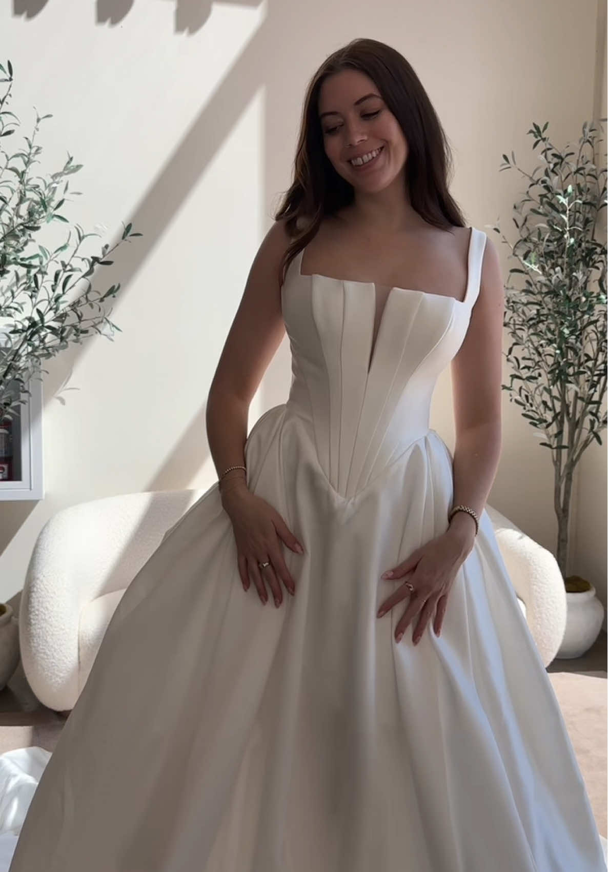 Stylist spotlight ✨ A vintage-inspired edit of our favorite gowns this week. #stylistpicks #bridalstylist #wedding #bridal 