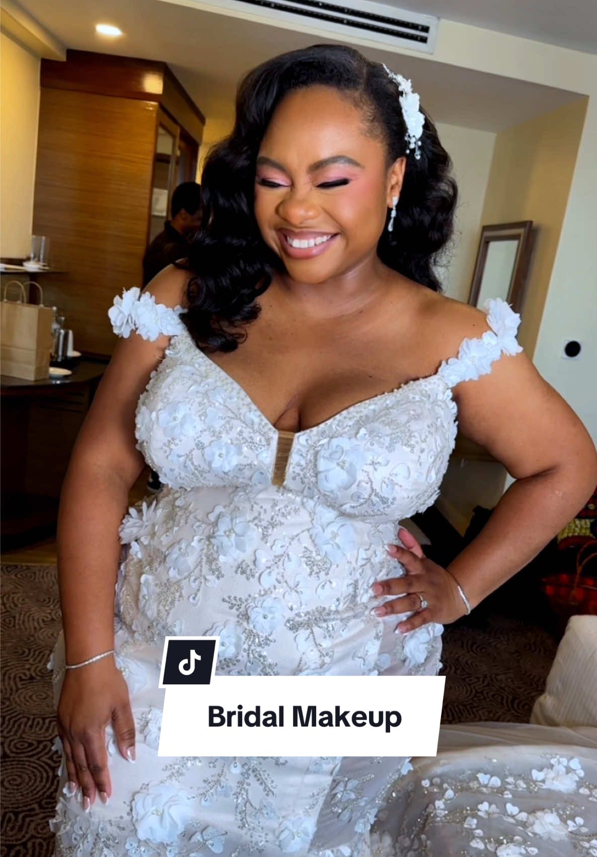 👰🏽💖✨ #bridalmakeuplook #luxurybridalbeauty #kenyanbridalmakeupartist 