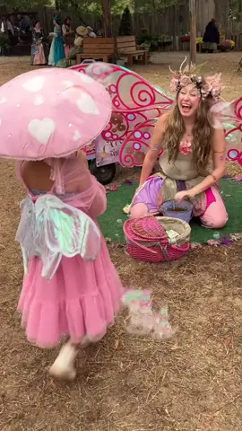 I have no words to express how incredible it is to be back at the @Carolina Renaissance Festival 🥹🥹🥹 I’ve been working renaissance festivals for the last 12 years and it has brought me such immense joy 💖✨🌸 #renaissancefestival #wholesome #primrosethefairy #bubbles #fairy 
